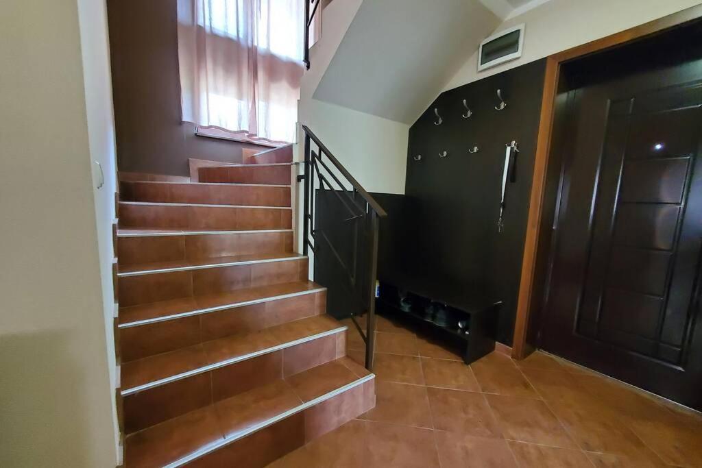 Двете Къщи В Планината Villa Beli Osŭm Eksteriør bilde