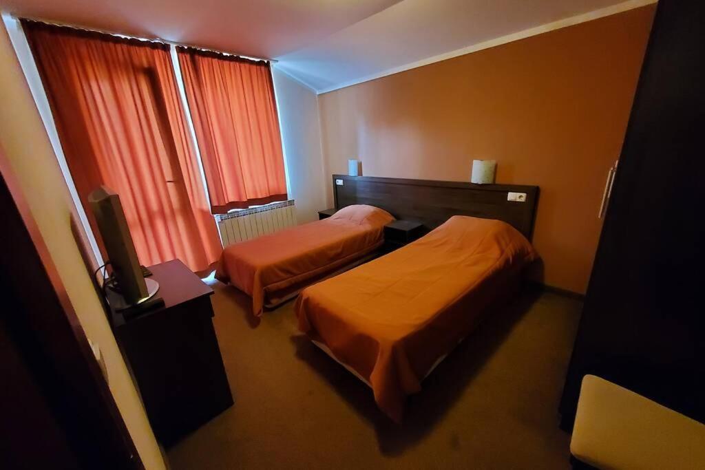 Двете Къщи В Планината Villa Beli Osŭm Eksteriør bilde